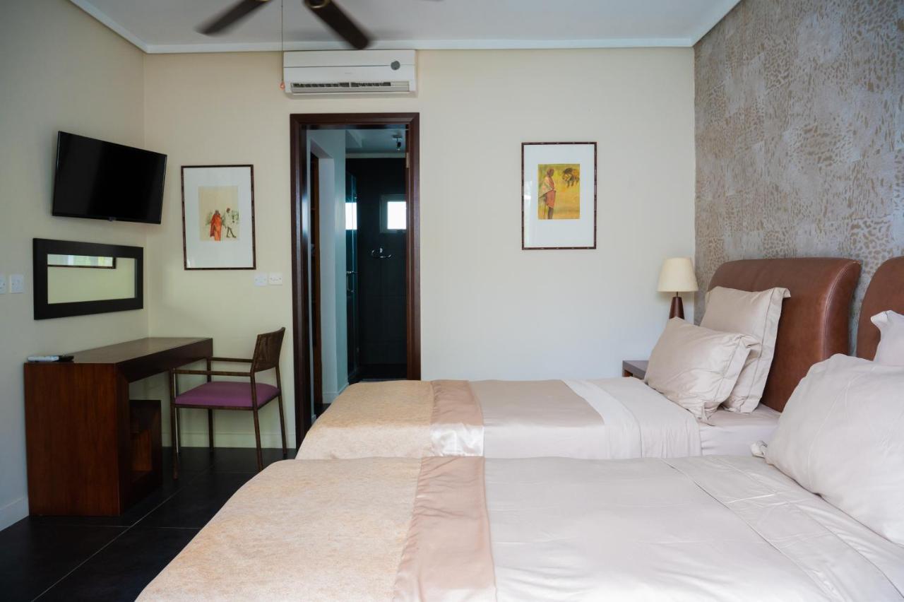 Villa Horizon By Dream Escapes, Beachfront Villa بوانت أو كانونيرس المظهر الخارجي الصورة